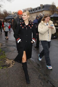 pixie-geldof-valentino-show-at-paris-fashion-week-03-01-2020-1.jpg