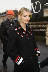 pixie-geldof-valentino-show-at-paris-fashion-week-03-01-2020-6.jpg