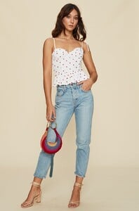 robbia-top-white-red-dot-v3_2400x.jpg