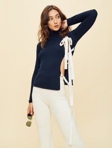 sweater-507-navy-and-cream-v5_2400x.jpg