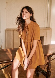 theodora-dress-caramel-2.thumb.jpg.667a2d408454960a68f0f9793ce104f0.jpg