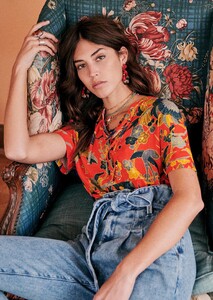 these-blouse-milanese_flowers_print-1.thumb.jpg.fa958745a6a205f0c8fd6b6e39005ba5.jpg