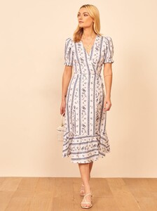 veronika-dress-roquefort-3.thumb.jpg.4777fe5eae0af5918ba23a806805da2e.jpg