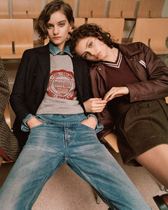 vogue-russia_march20_arseny-jabiev_olga-dunina_jpeg7922ebe3217655082923d753c61535f6f_thumb.jpg