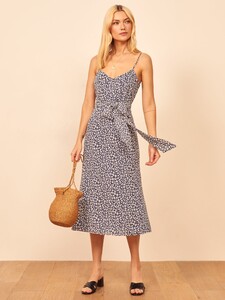 watson-dress-soho-5.thumb.jpg.ae5e62c878e5cfe0466c01fc2119b92a.jpg