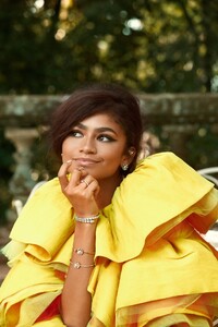 zendaya-bvlgari-forever-jewelry-collection-2020-0.jpg