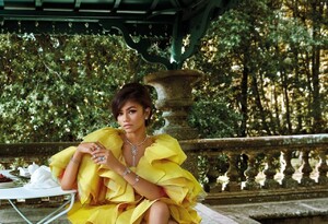 zendaya-bvlgari-forever-jewelry-collection-2020-3.jpg