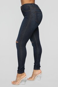 02-04-19_Studio_4_OD_14-47-08_P831_DarkDenim_3070_NT.jpg