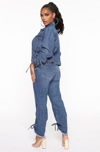 03-05-20_Studio_4_MS_ES_14-30-49_36_JK22758Z_DarkDenim_8225_RP.jpg