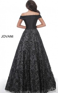 03331-BLACK-1-560x902.jpg