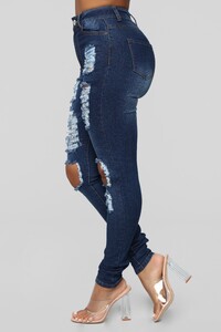 08-31-18_Studio_2_14-08-45_BOB1_DarkDenim0439_NT.jpg