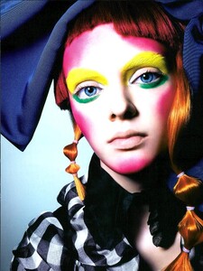 ARCHIVIO - Vogue Italia (January 2008) - Manga Style - 006.jpg