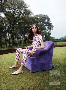 Harper's Bazaar UK - 2014 03-318.jpg