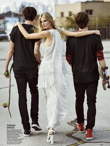 1050063137_allure-us-2014-01-jan(dragged)(08).thumb.png.f7825880e8b99ecf315105bdf61b50c4.png