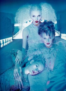 Vogue Paris (September 1995) - Si La Couture M’Etait Contée - 007.jpg