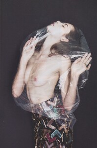 1055362630_Muse11(February2008)-AQuestionOfLust-013.thumb.jpg.ee55440765a3ce70d6c71c03f9adb688.jpg