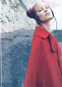 Vogue UK (December 2009) - Red Alert - 006.jpg