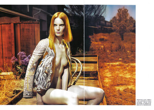Vogue Italia (October 2008) - The New Vision - 006.jpg
