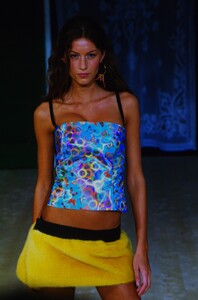 1144094233_dolce-gabbana-fw-1999(3).thumb.jpg.6d042cab9b36adde15360b337e58b0f1.jpg