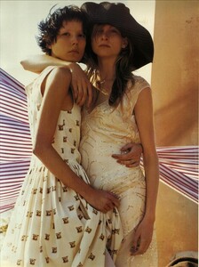 ARCHIVIO - Vogue Italia (February 2002) - The Poetic Beauty - 012.jpg