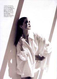 Harper's Bazaar US (May 2008) - What's White Now - 003.jpg