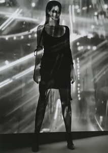 V #25 (SeptOct 2003) - Helmut Lang - 001.jpg