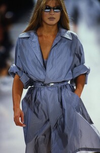 1181276686_donna-karan-ss-1994(15).thumb.jpg.2f0aba7875ea0aed33b1eae3b3b5bcbf.jpg