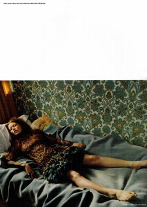 i-D #305 (Pre-Spring 2010) - F2F. NSA. EI - 010.jpg