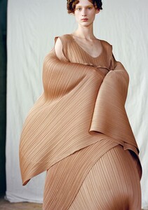 1190489-800w.thumb.jpg.5c7ee911af2544200a3aac1ee472c231.jpg