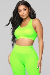 12-19-18_Studio_2_DV_13-47-21_ANSB09NEON_NeonGreen_CC0490_JD_AG.jpg