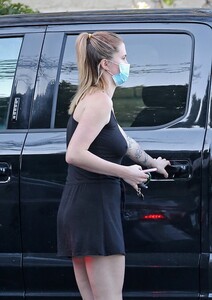        ire150420BZNimage114.jpg