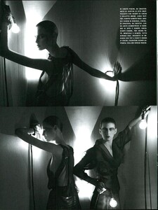 ARCHIVIO - Vogue Italia (February 2008) - Light Black - 005.jpg