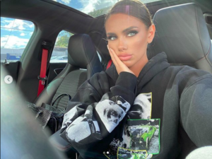 Screenshot_2020-04-05 Lorena Haliti ( lorenahaliti) • Instagram photos and videos(71).png