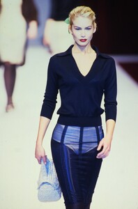 1215279987_dolce-gabbana-fall-1996(6).thumb.jpg.7c2c367002b2bb2c81a146189d1d3849.jpg