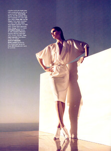 Harper's Bazaar US (May 2008) - What's White Now - 009.jpg