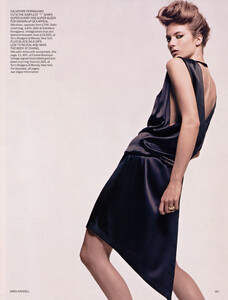 TOP.FASON.RU - Vogue UK (September 2002) - Black In Black - 006.jpg