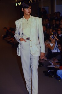 1315726263_calvin-klein-ss-1990-linda(5).thumb.jpg.f4fe6f1037fce8517ac4ffdf81f74c79.jpg