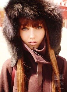 Elle US - 2011 10-377.jpg