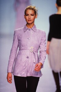 1324095365_dkny-fw-1996(19).thumb.jpg.974ad75f8d66d28a46dc77d2b1870760.jpg