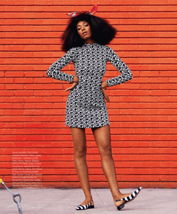 1337709901_Cool_Girl_Noni_US_Harpers_Bazaar_April_2014_03.thumb.png.f6b83d18f220870de93861f03337510f.png