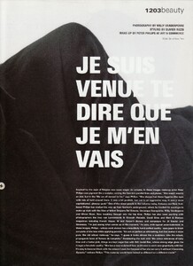 i-D #238 (December 2003) - Je Suis Venue Te Dire Que Je M'en Vais - 002.jpg