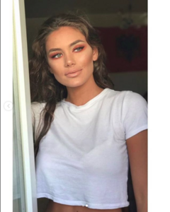 Screenshot_2020-04-04 Lorena Haliti ( lorenahaliti) • Instagram photos and videos(70).png