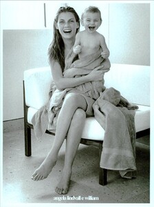 ARCHIVIO - Vogue Italia (August 2003) - As Mothers - 003.jpg