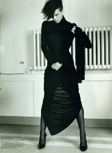 Vogue Paris (March 2001) - Body Couture - 004.jpg