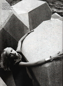Numéro #84 (June-July 2007) - Olympe - 009.jpg