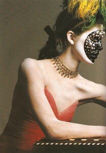 PIPOCA - Vogue Italia (March 2005, Couture Supplement) - Great Exaggerations - 007.jpg