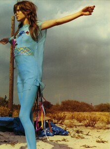 ARCHIVIO - Vogue Italia (February 2002) - The Poetic Beauty - 014.jpg