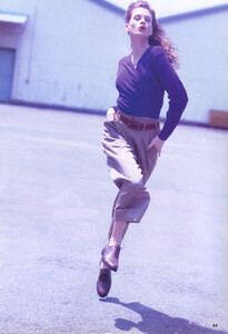 Kristen McMenamy, Marie Claire Japan, August 1988 002.jpg
