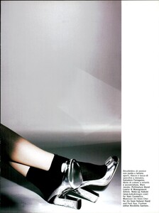 ARCHIVIO - Vogue Italia (March 2007) - Close-up - 011.jpg