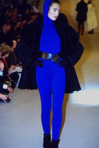 1490462757_calvin-klein-fw-1988(22).thumb.jpg.8fcbf07e36977f78d366821f381d87da.jpg